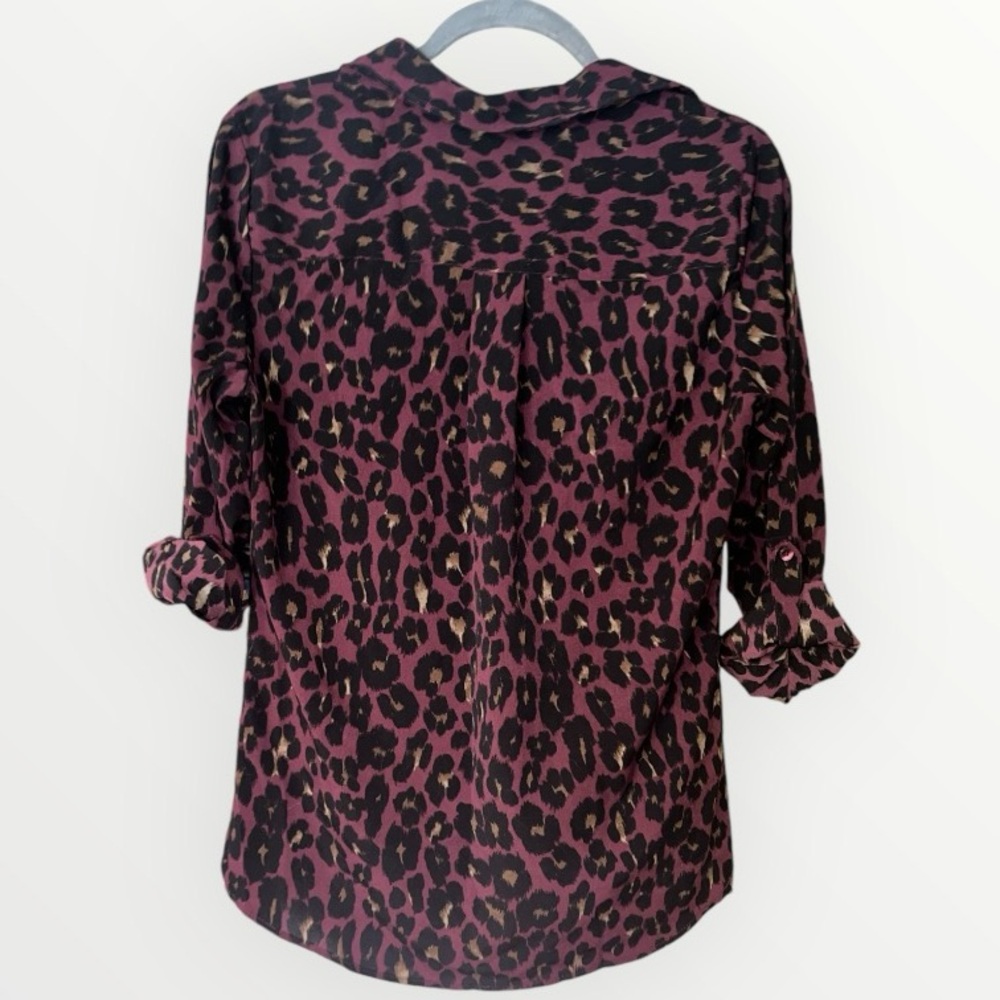Talbots Women’s Purple Leopard Print Button Up Top Roll Tan Sleeves Medium - Picture 3 of 3